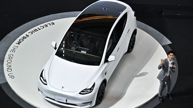 Tesla Pilih Siapkan Mobil Listrik Murah Demi Kejar BYD
