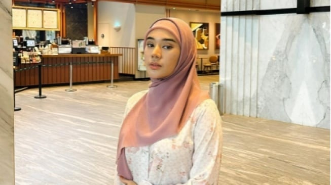 Transformasi Clara Shinta, dari Dugaan Simpanan Pejabat Kini Pilih Hijrah Berpakaian Syar’i