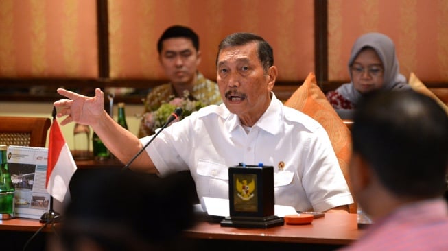 Luhut Sebut Indonesia juga Kembangkan Baterai LFP Bareng China, Bantah Gibran?