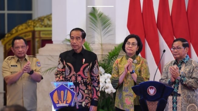 Isu Sri Mulyani Mundur Kian Kencang, Jokowi Bakal Terima Efek Hal ini