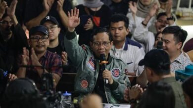 Mahfud MD Singgung ‘Pertanyaan Orang Bodoh’, Hotman Paris Bayangkan Perasaan Jokowi: Anda Tentu Tahu Siapa yang dimaksud digunakan Dimaksud