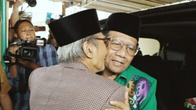 Usai Sentil Khofifah kesulitan Prabowo-Gibran Ibarat Dua Sahabat Nabi, Mahfud MD Hadiri Dialog dengan Ulama di tempat pada Yogyakarta