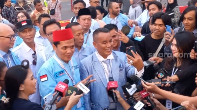 Mati-matian Bela Prabowo-Gibran, Hotman Paris Pilih Jadi Pengacara