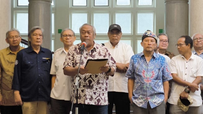 Dituding Istana Sebagai Suara Partisan, Guru Besar UGM Prof Koentjoro: Saya Tersinggung!